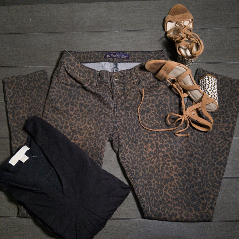 Divine Rights of Denim Jeans Leapord Print-Size 24